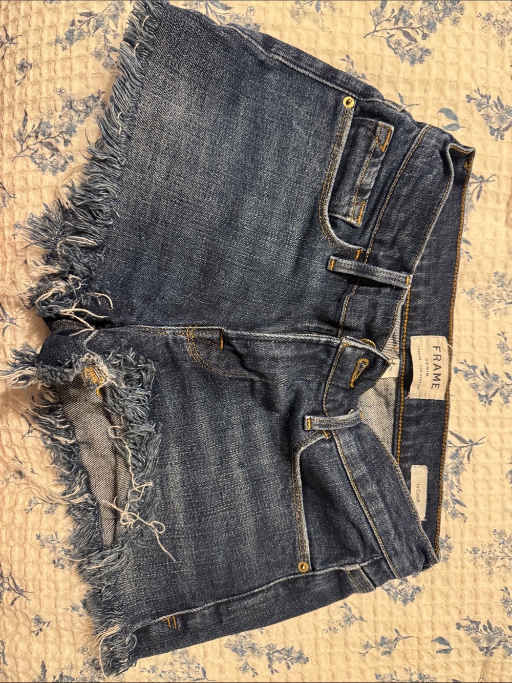 Frame Denim Frayed Hem Women's Denim Shorts in Dark Blue Wash - Picture 1 of 1